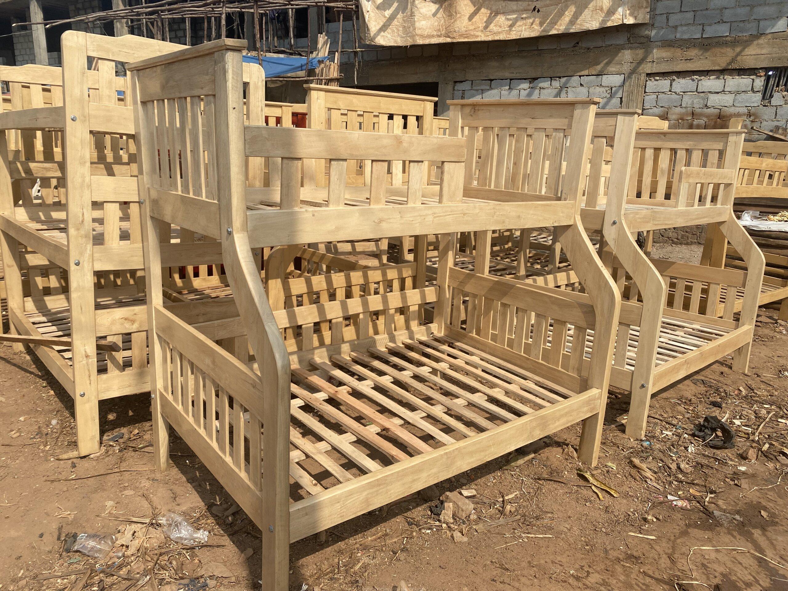 Bending double decker bunk bed