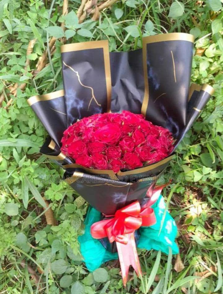 Birthday cakes balloons flowers red roses