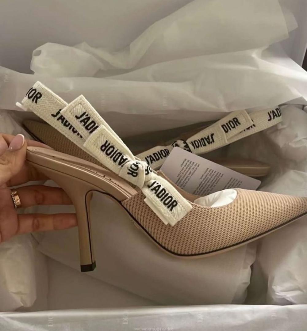 Dealers in all types of shoes