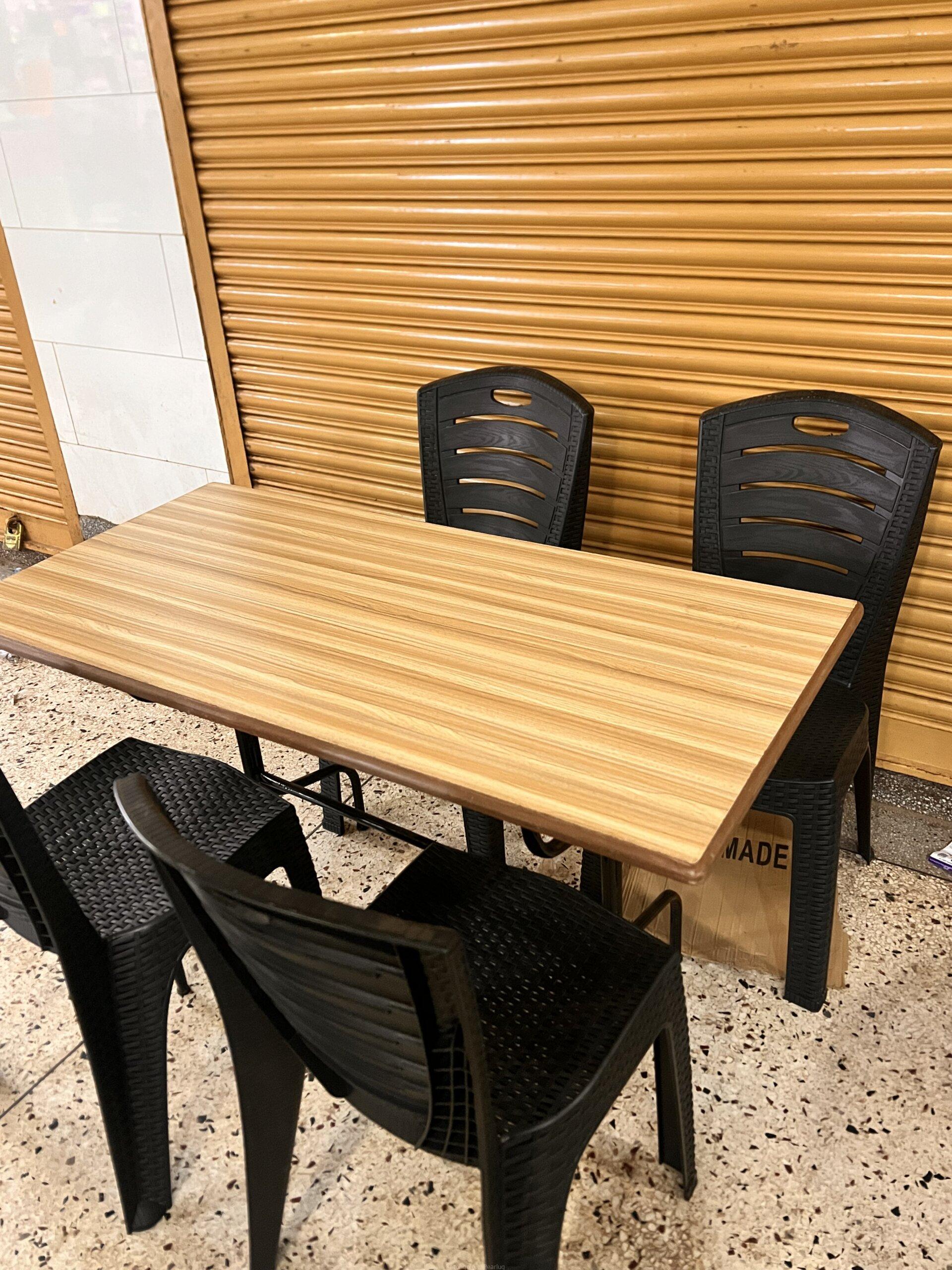 4seaters dining tables