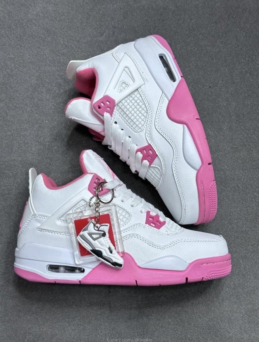 Jordan 4s