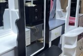 Dressing mirror