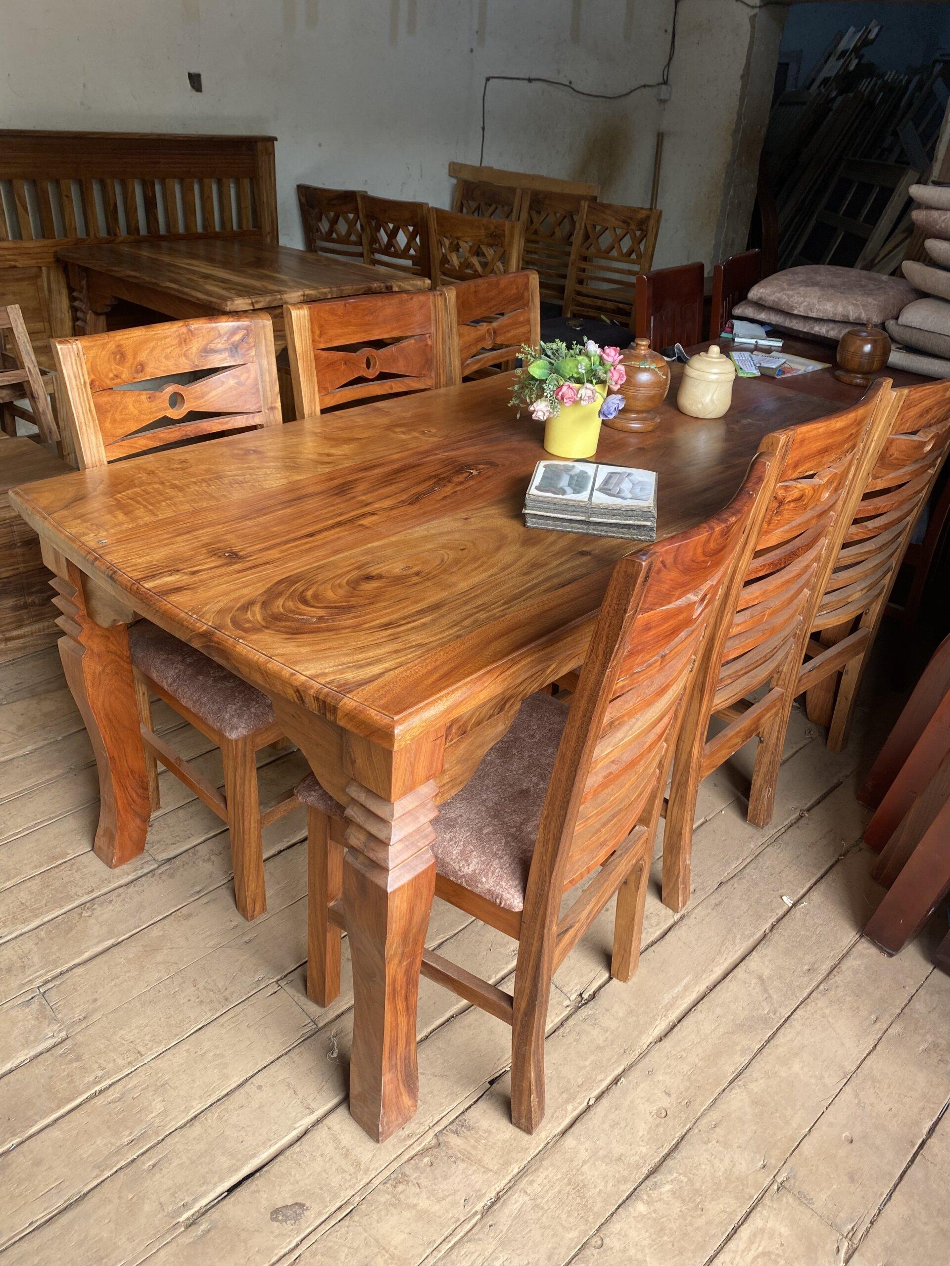 6 seater Mugavu dining set