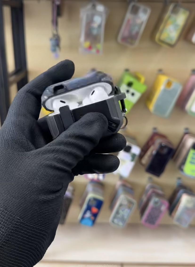 Pods Pro Apple and cases