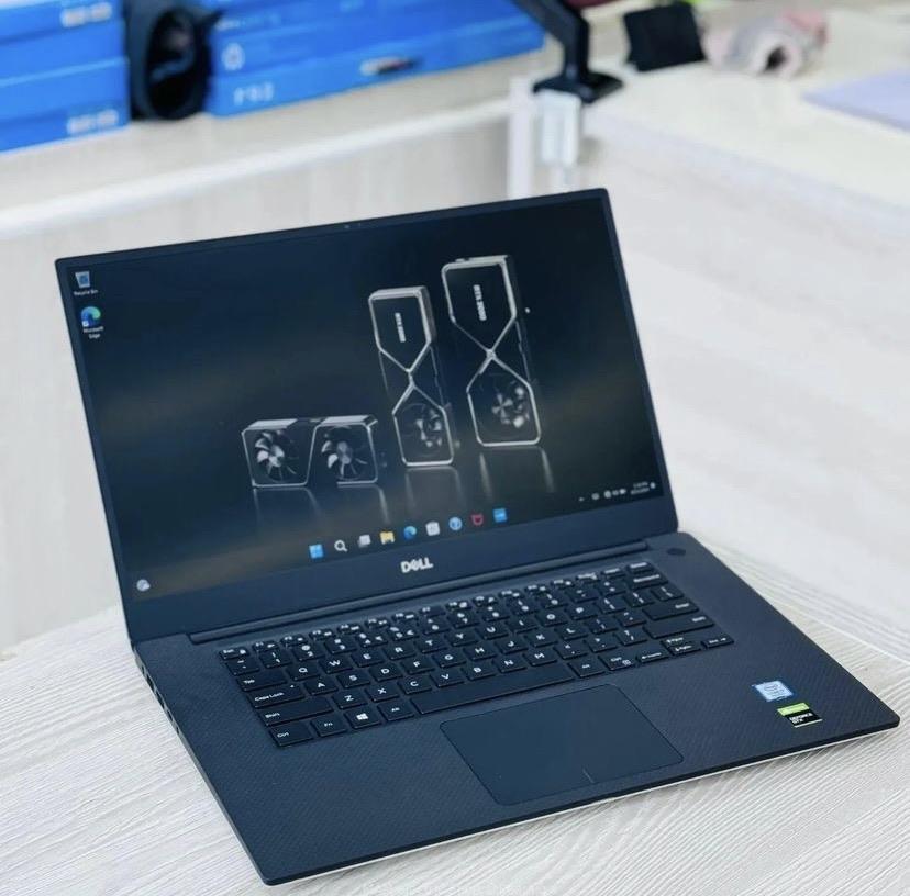 DELL XPS157590*