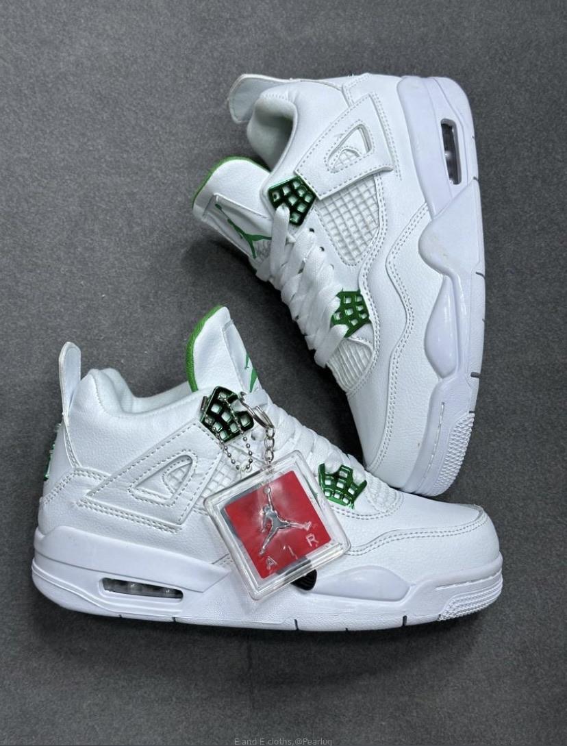 Jordan 4s