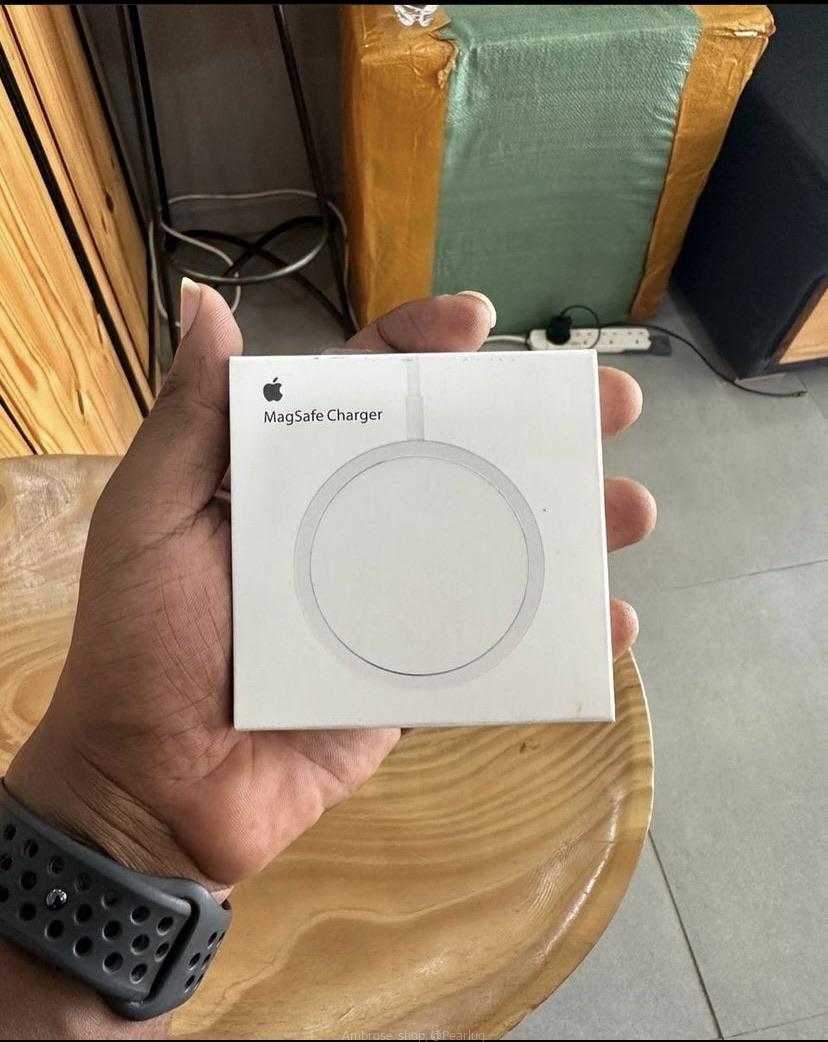 Iphone flexible charger