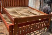 Simple 5/6 queen bed