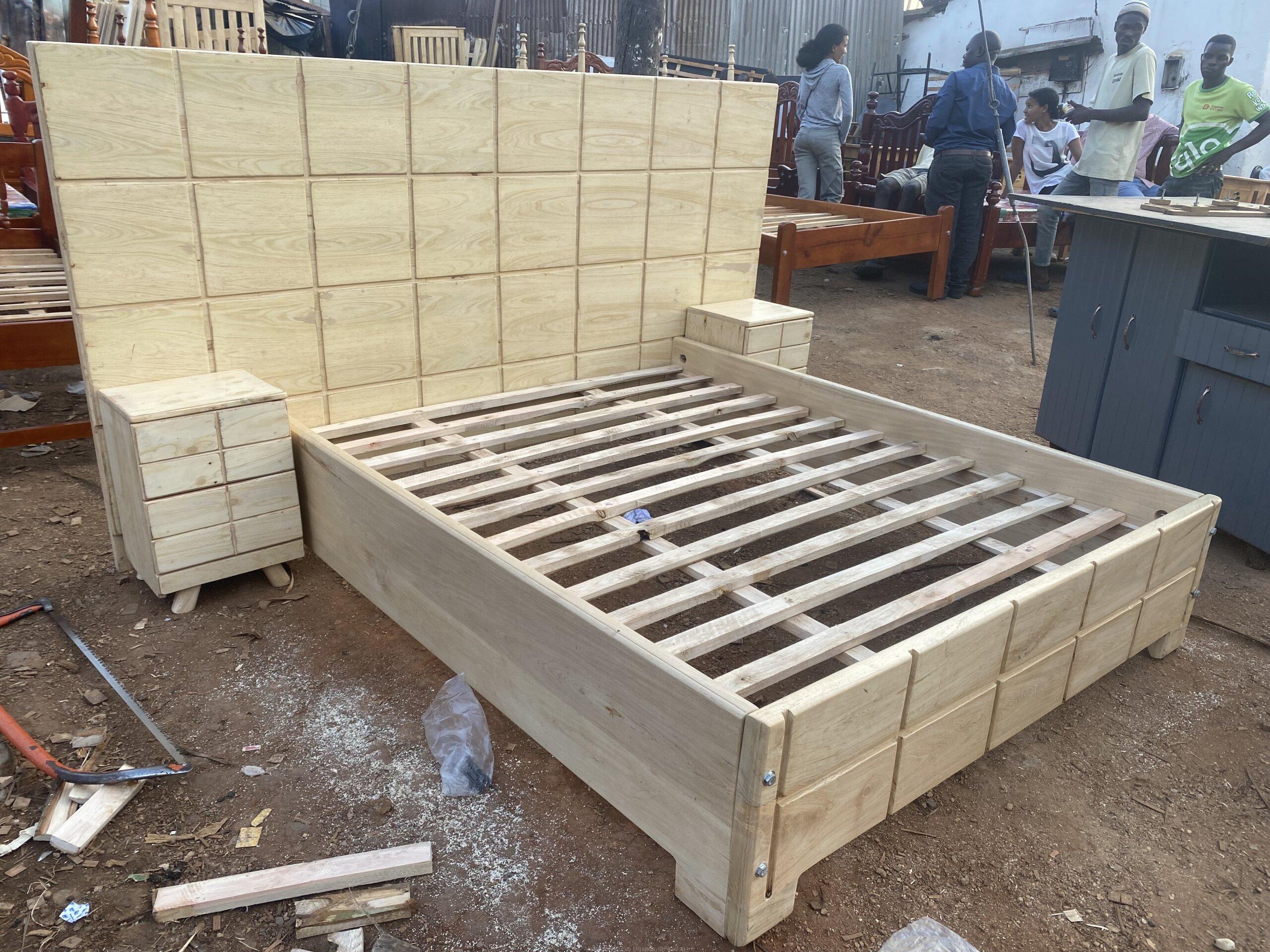 Queen size platform bed
