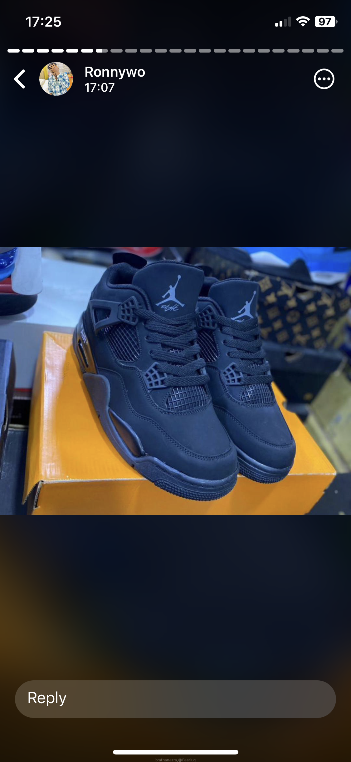 Shoes dealer