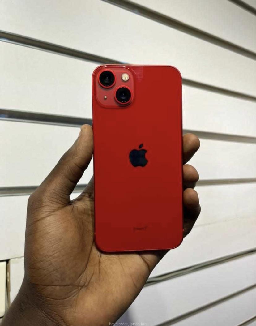 iPhone 13s