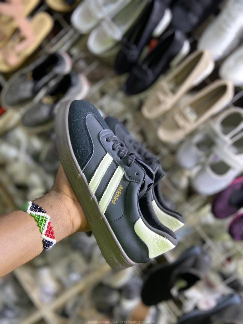 Sneakers for men and women