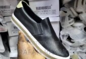 Sneakers for men and women