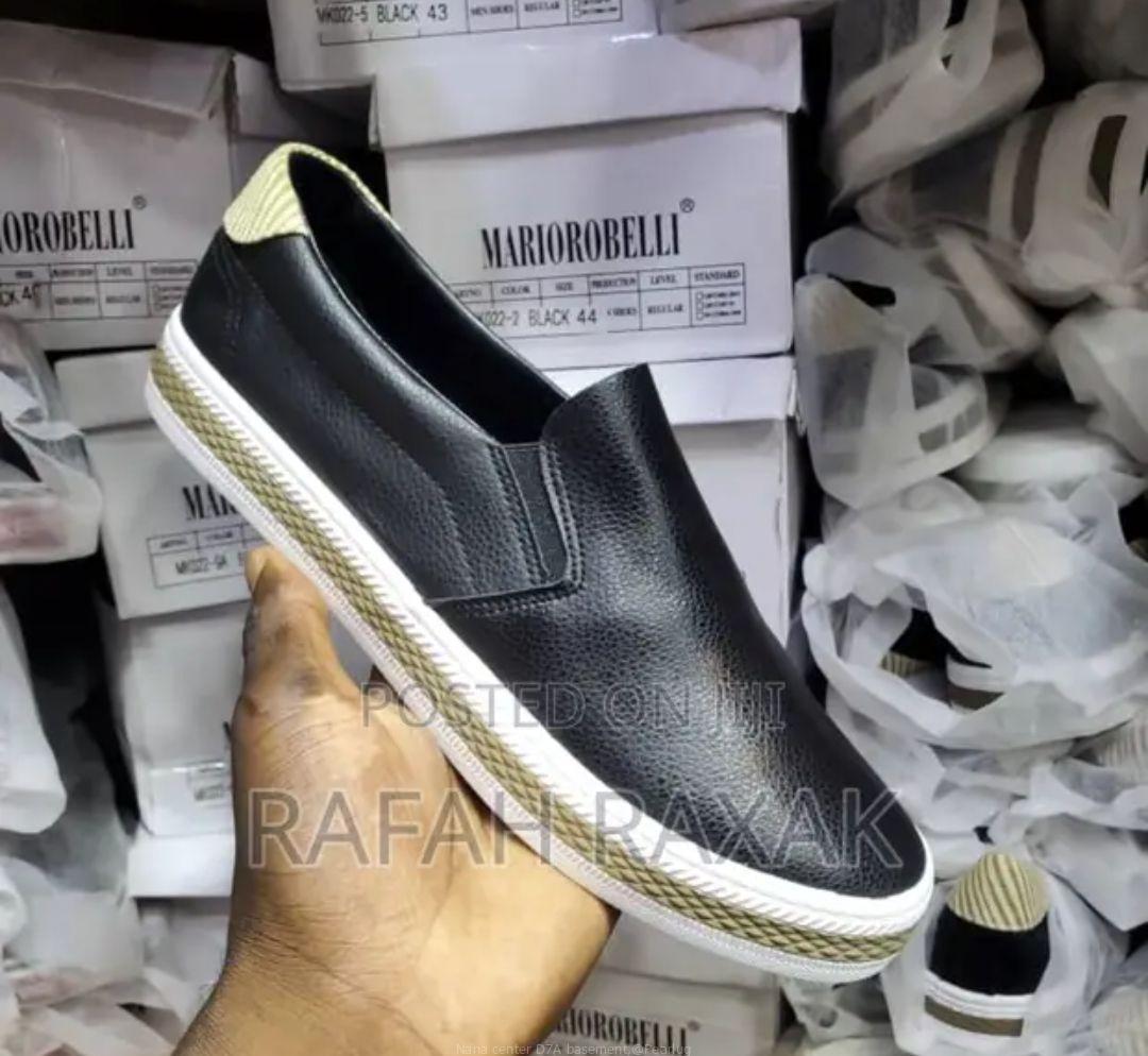 Sneakers for men and women