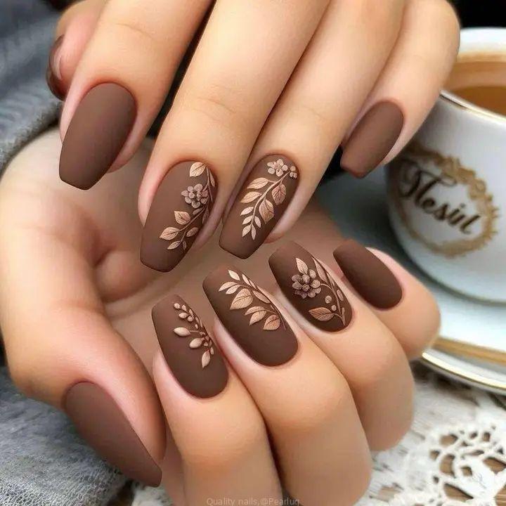 Artistic nails
