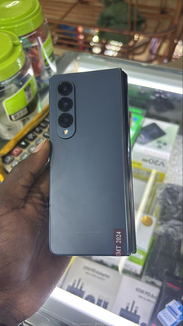 Galaxy Fold4 256gb