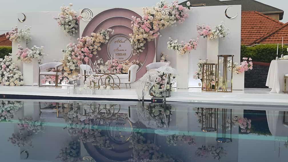 We decorate birthday parties, introduction, even hire flowers tables chairs and so many others here at pearl events and deco