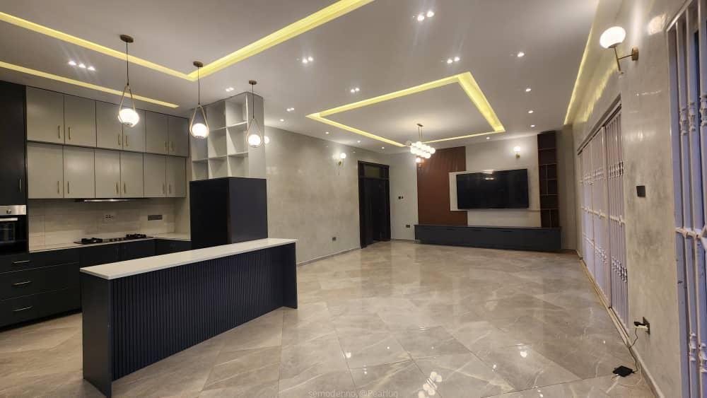 Posh house in namulanda up for sale