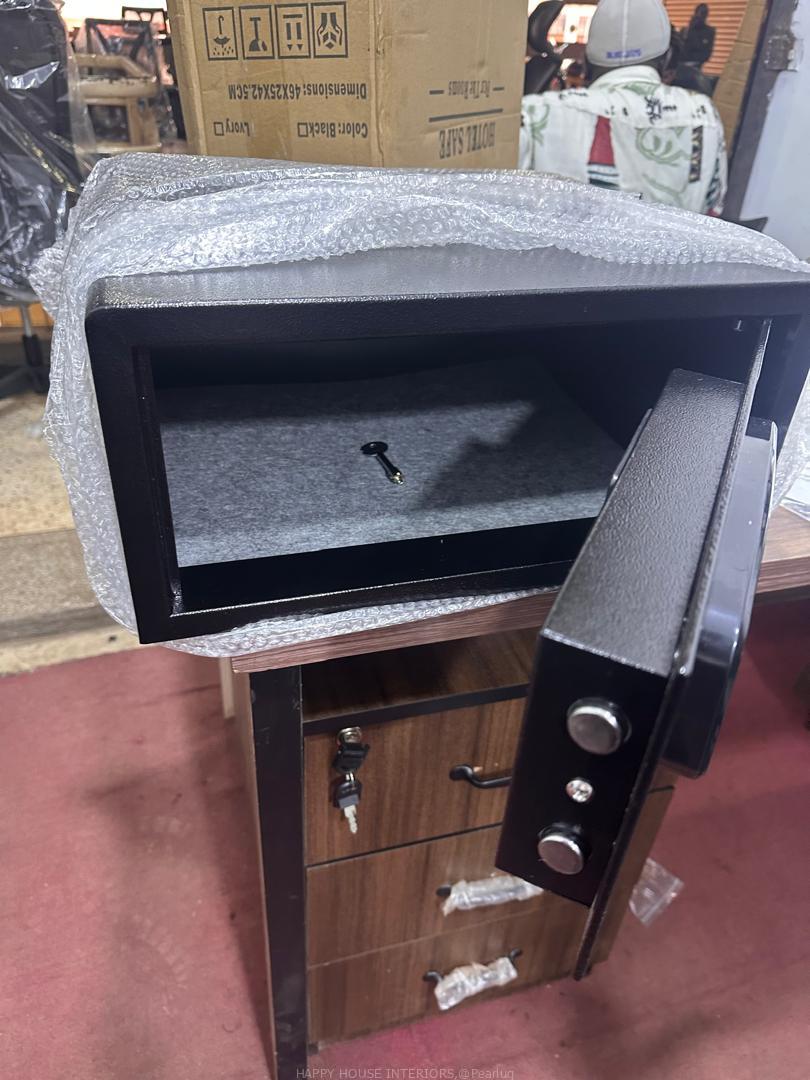 DIGITAL SAFE BOX