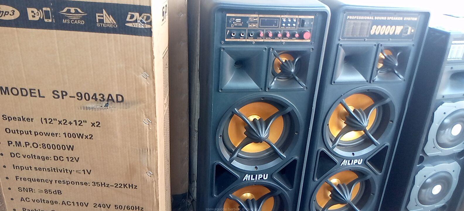 speakers