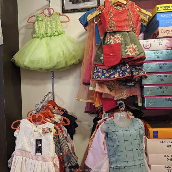 Kids clothes