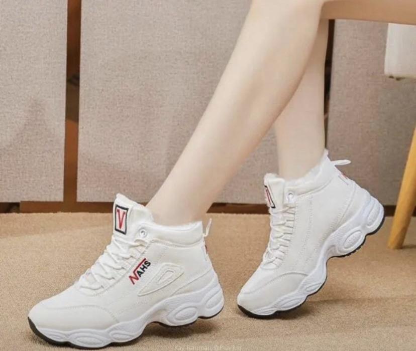 Nahs sneakers