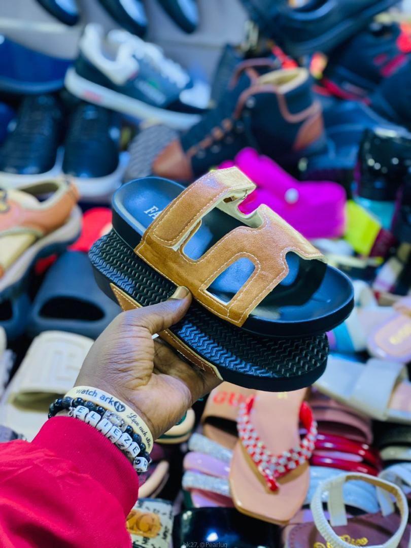 Men gentle sandals