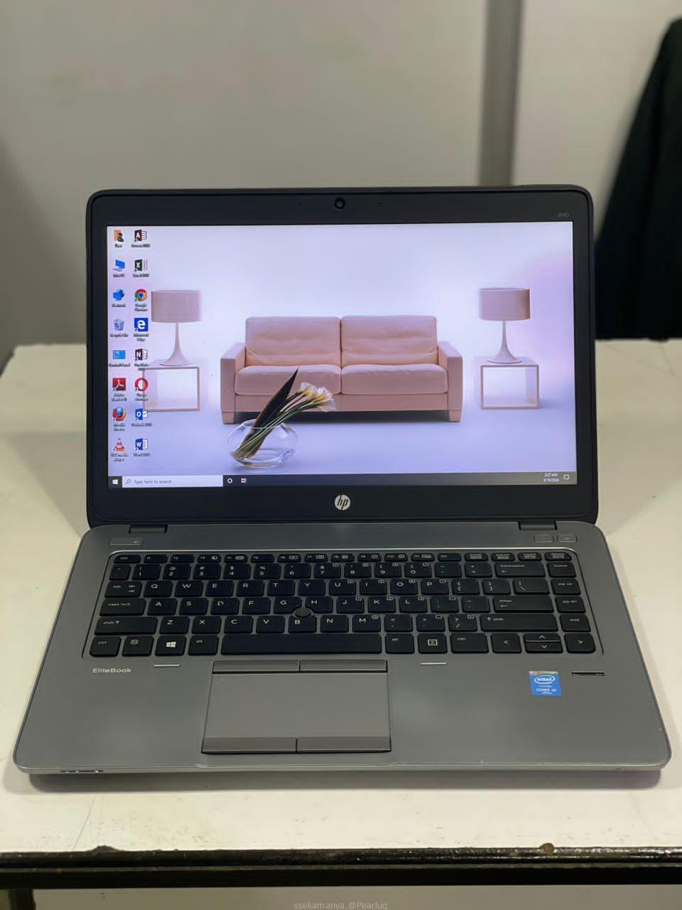 Hp laptop core i5 8gb+500gb)5th generation
