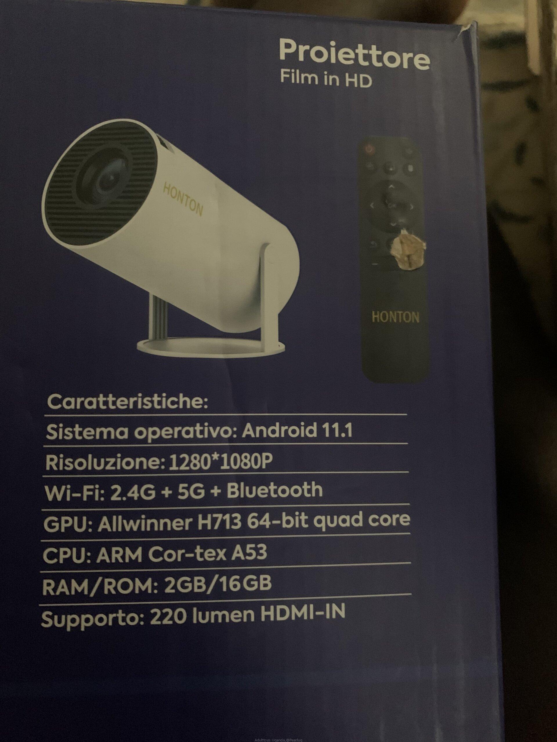 Portable amart pojector Y300 pro. HD and 4k image quality. Easy to carry wherever you go