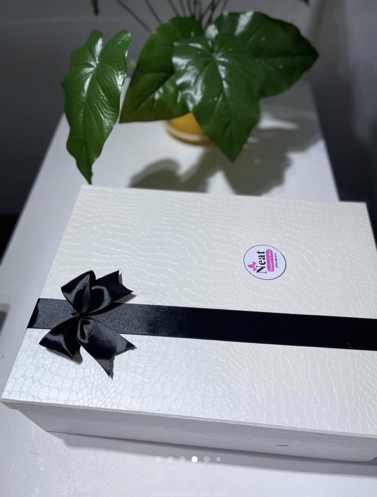 Gift boxes and wrappers