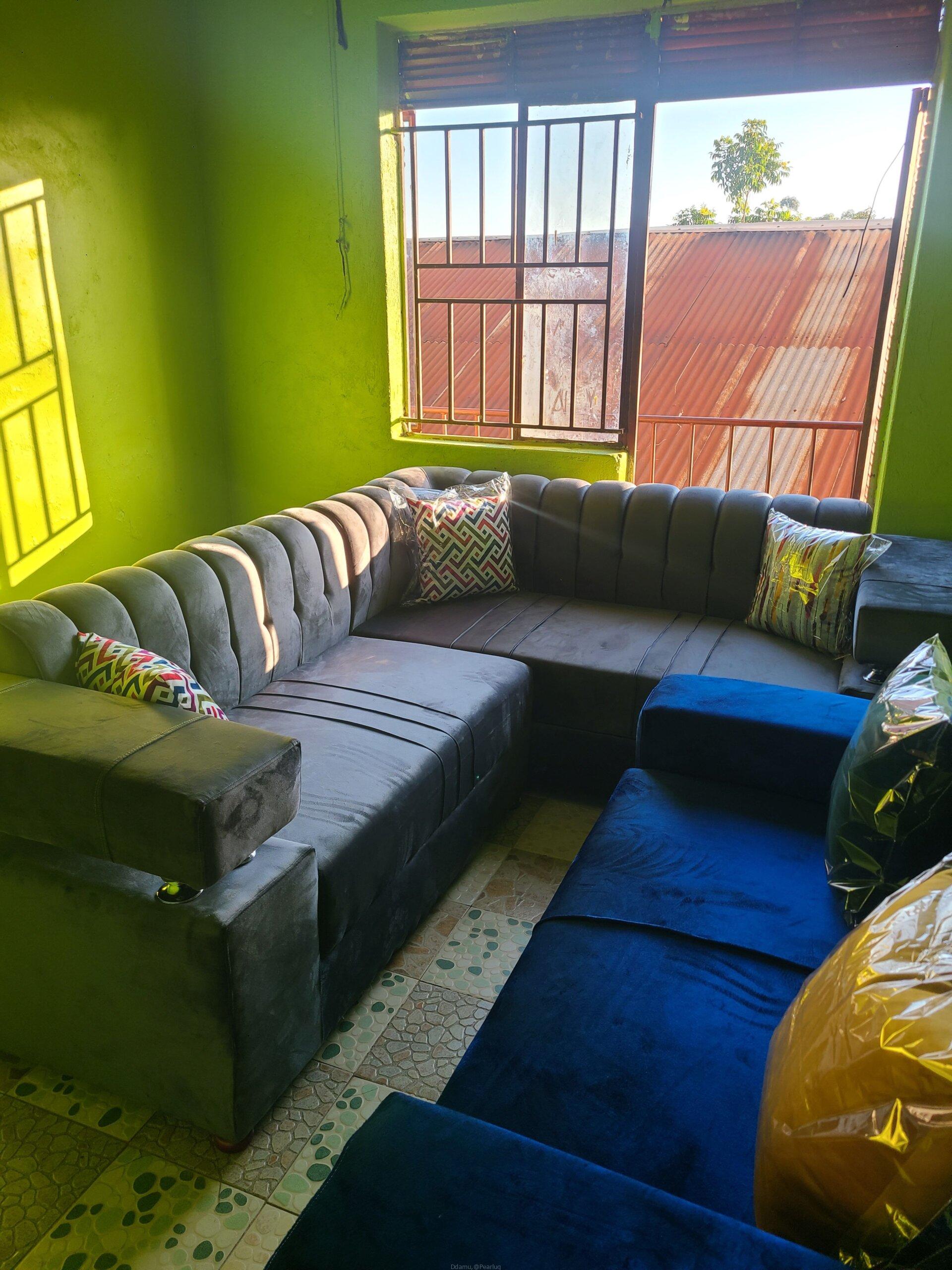Sofa set