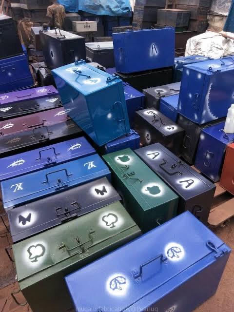 Student metallic cases