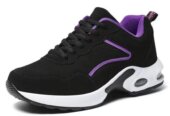Runner sneakers