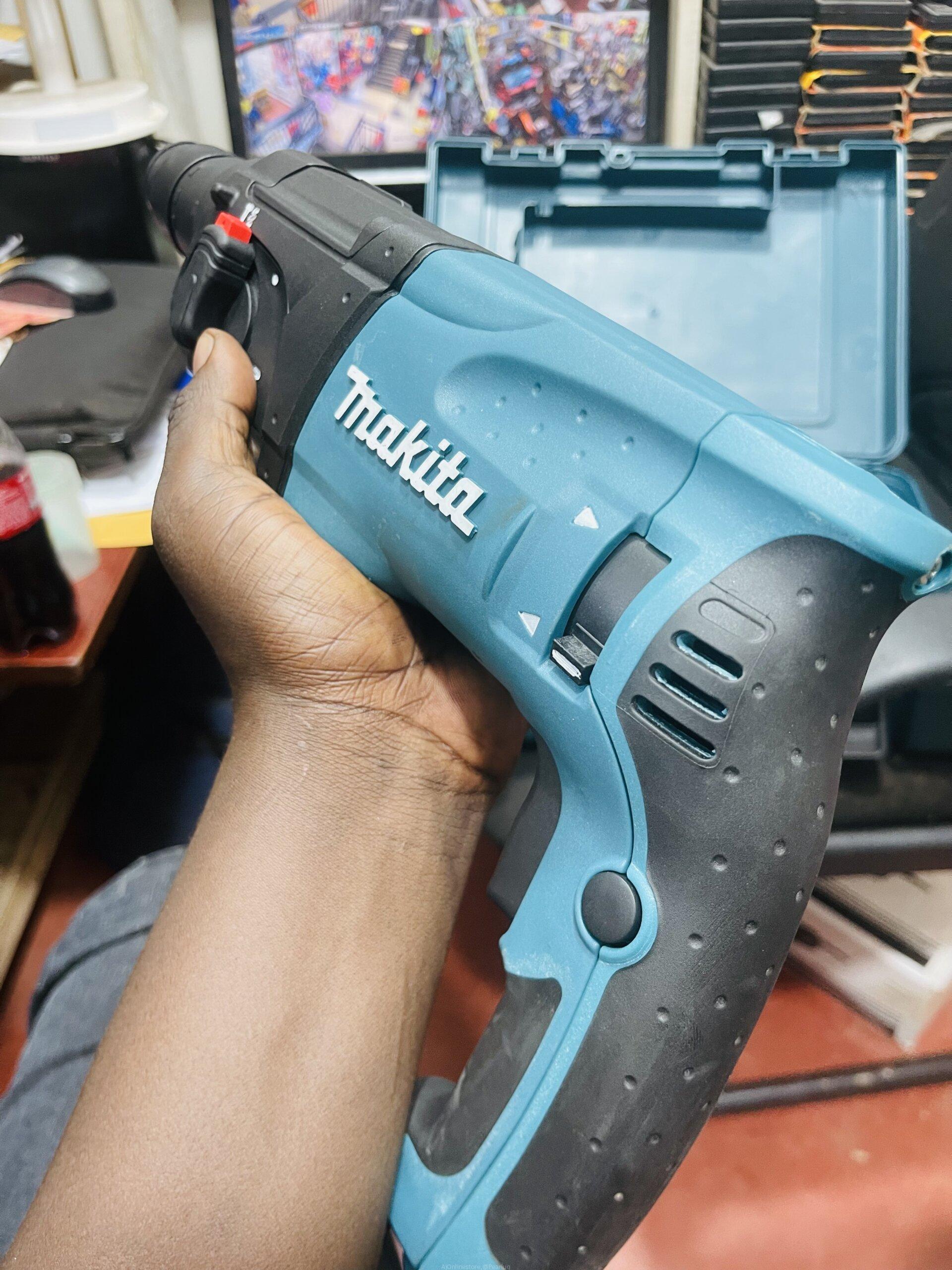 Rotary hammer drill