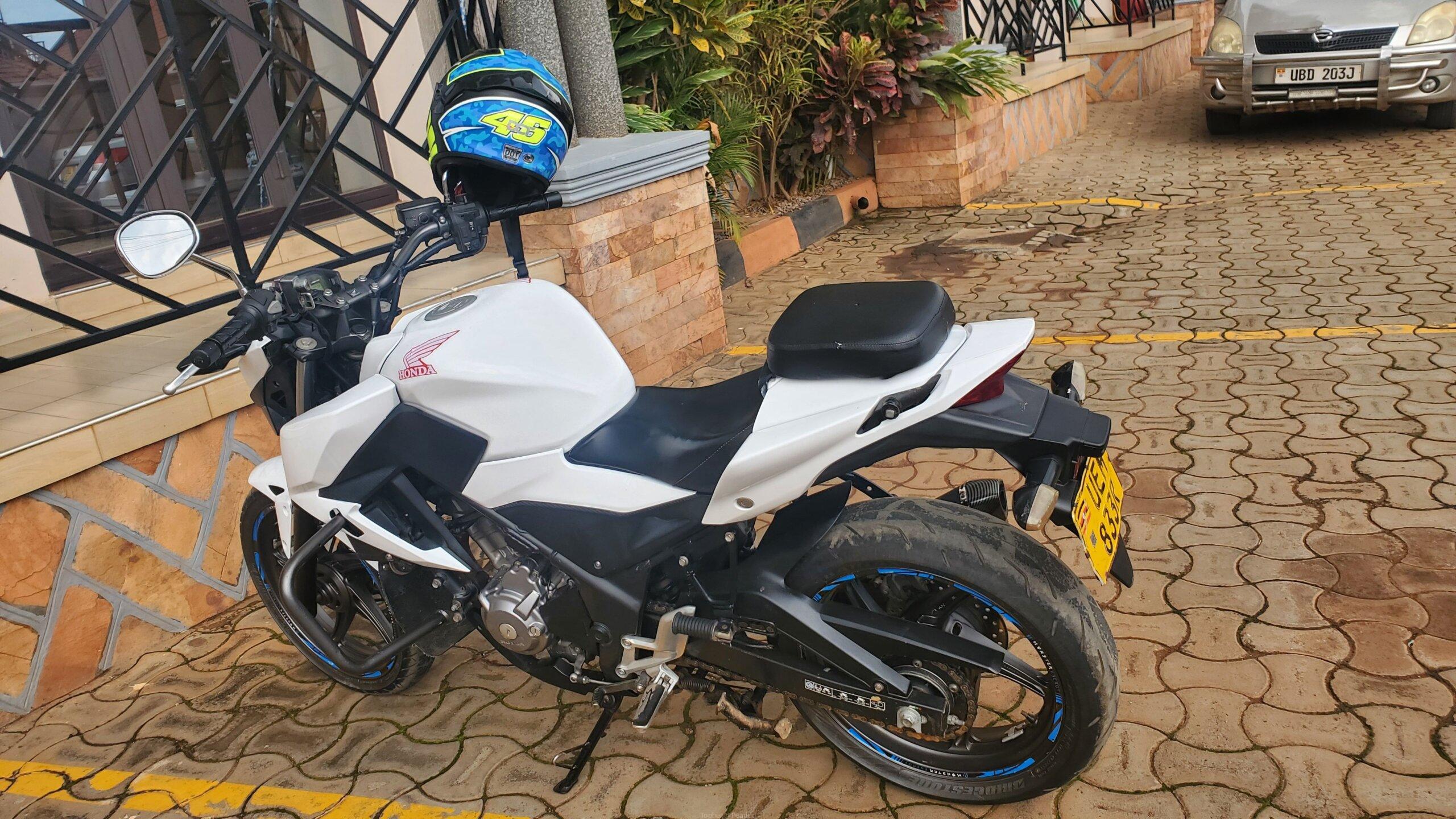 Honda cb 300cc8