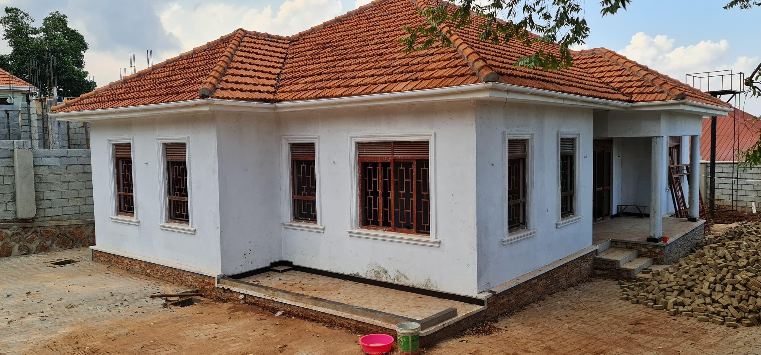Brand new house in Bwebajja rubeleto rd on sale at give away price