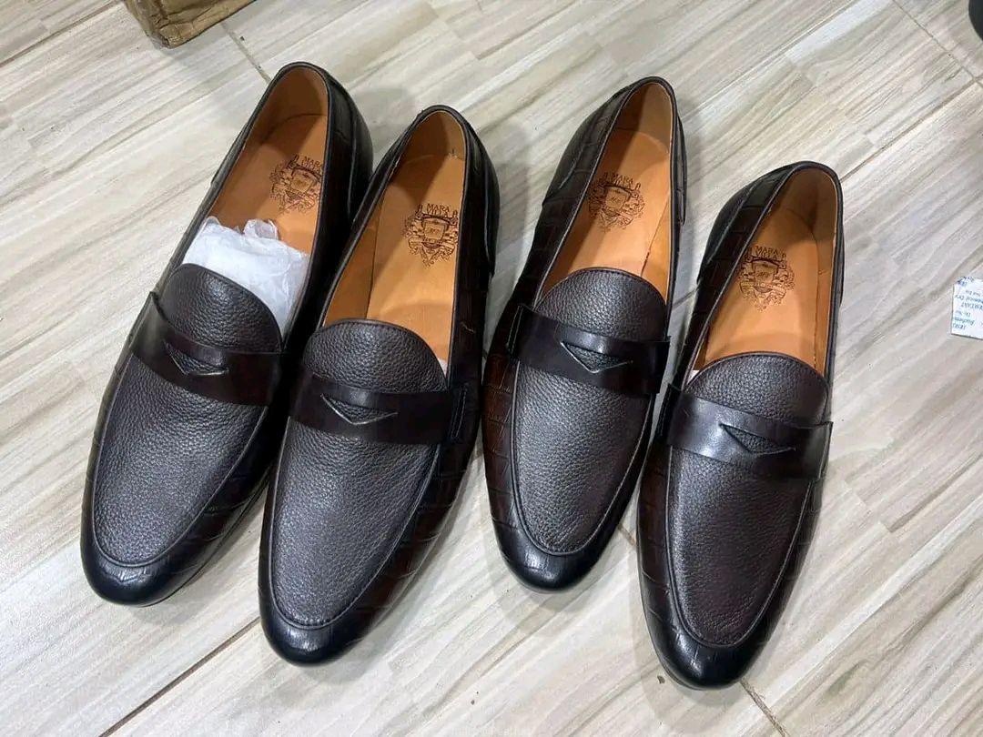 Shoe