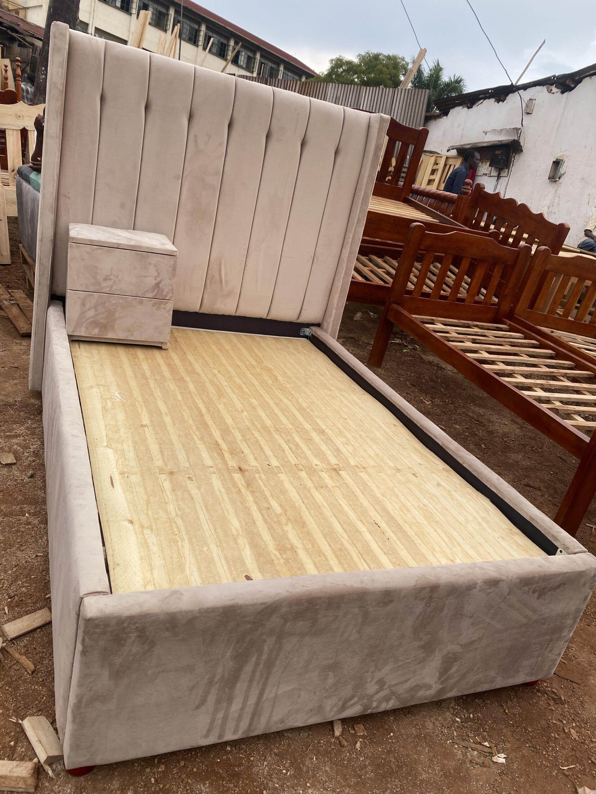 Upholstered 4/6 bed