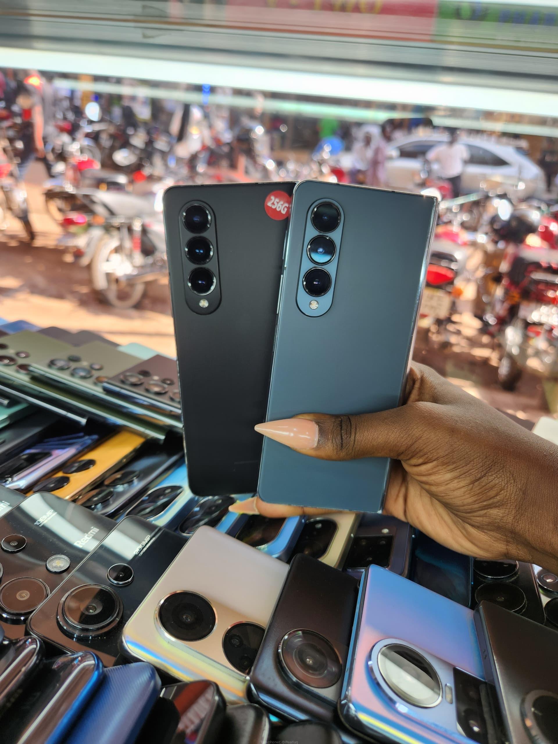 Galaxy Fold4 256gb