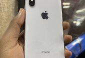 iPhone X