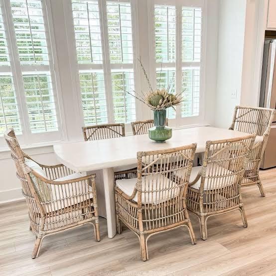 Simple wooden dyning tables