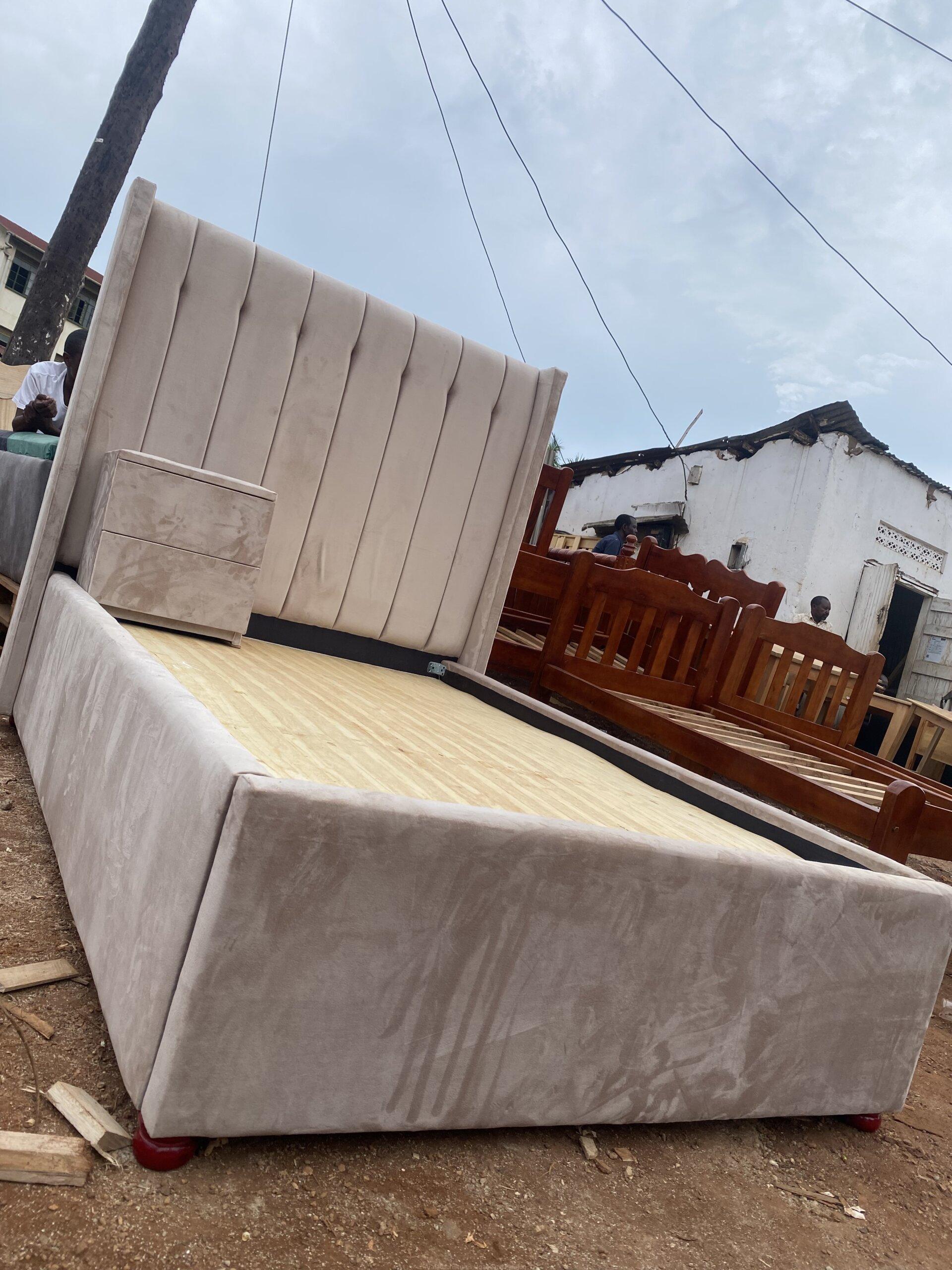 Upholstered 4/6 bed
