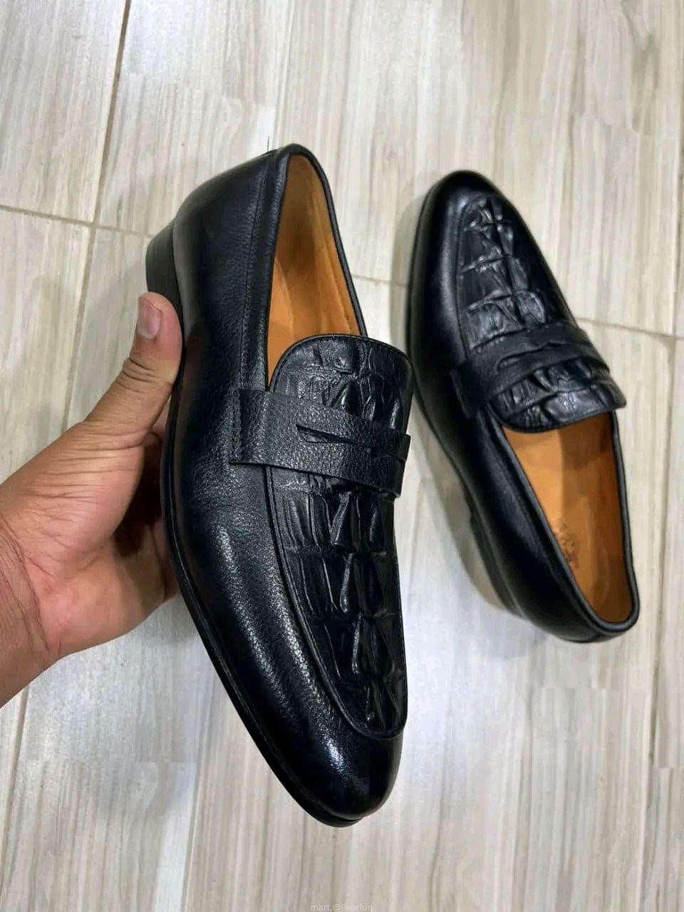 Shoe