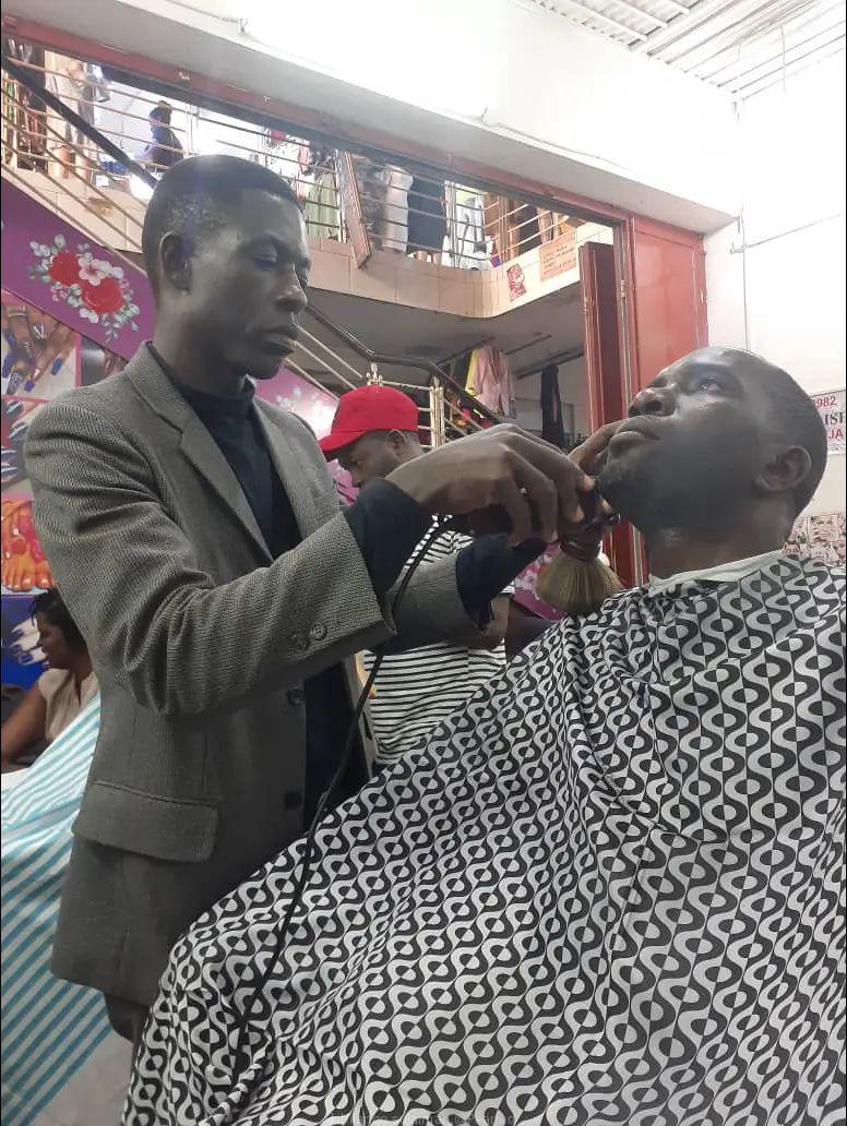 Saloon for men