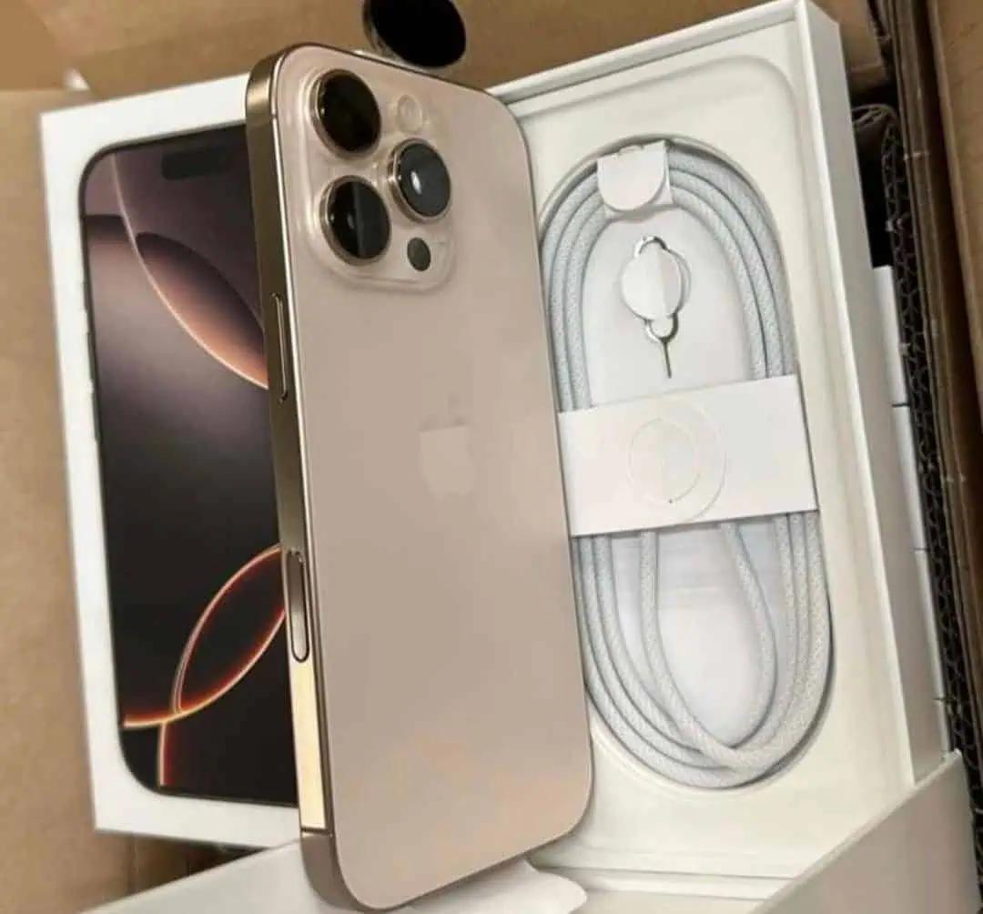 Brandnew Apple iPhone 16 Pro Max/ Apple iPhone 15 Pro Max