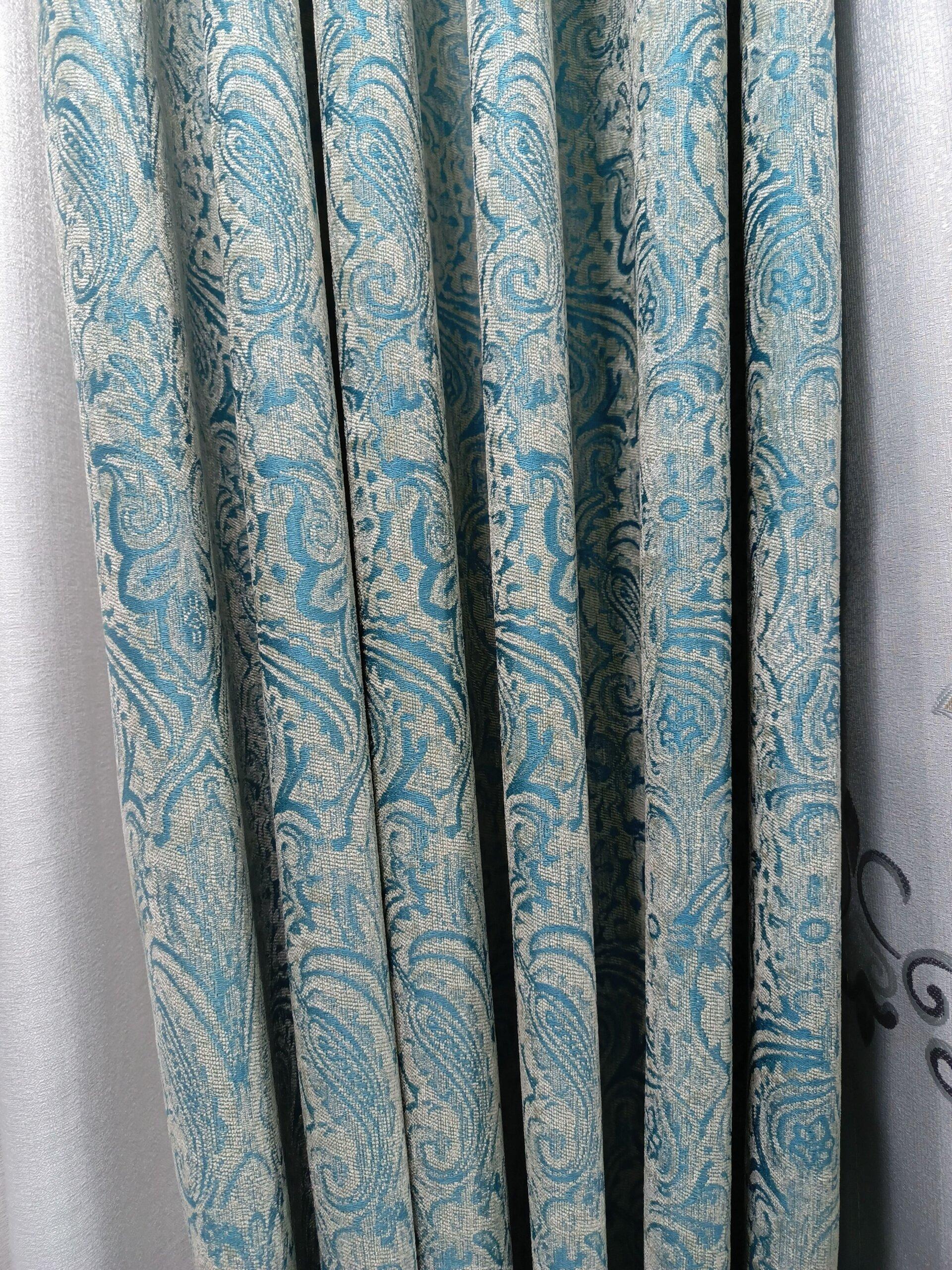 Executive curtains