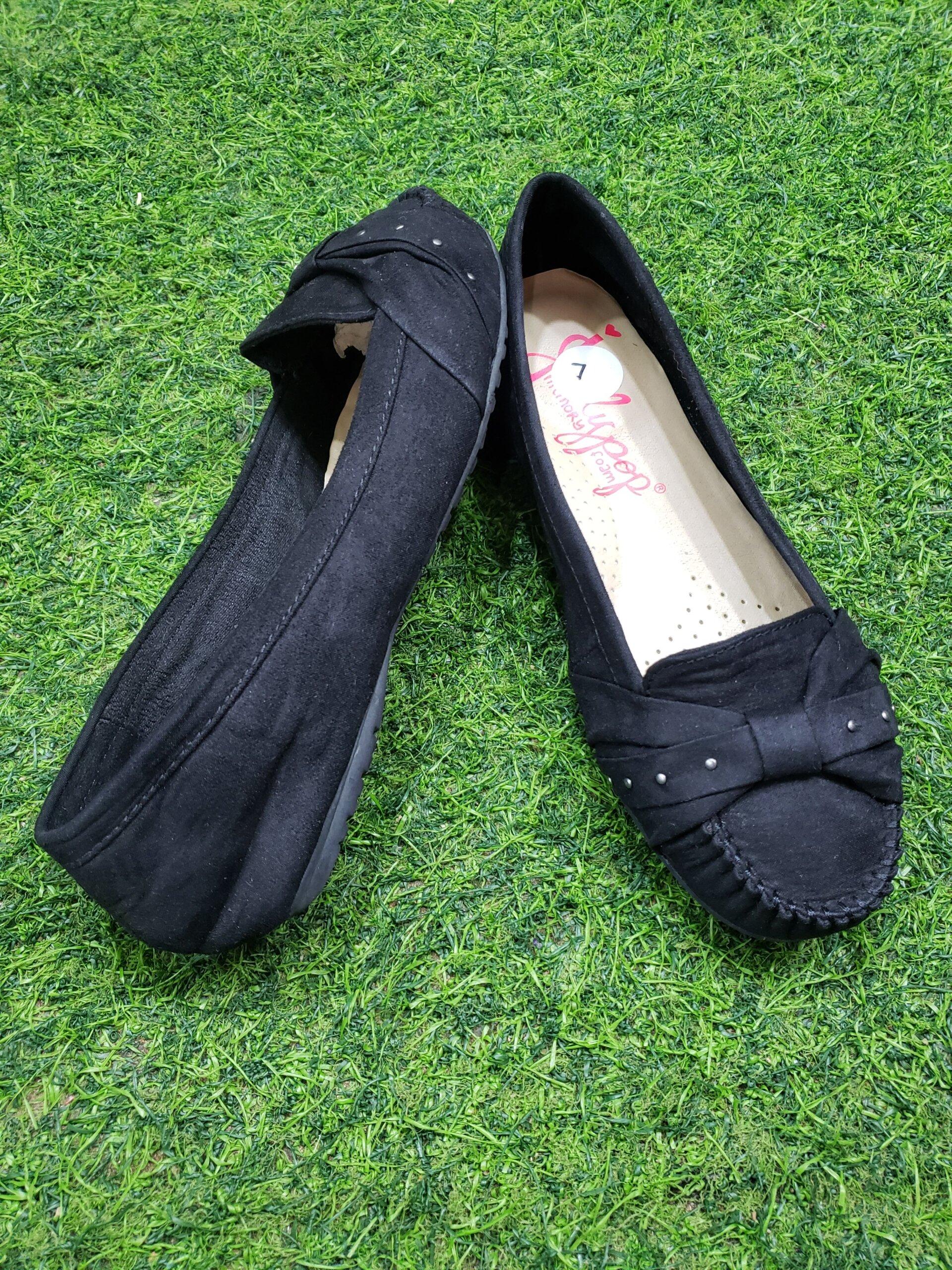 Second hand ladies shoes