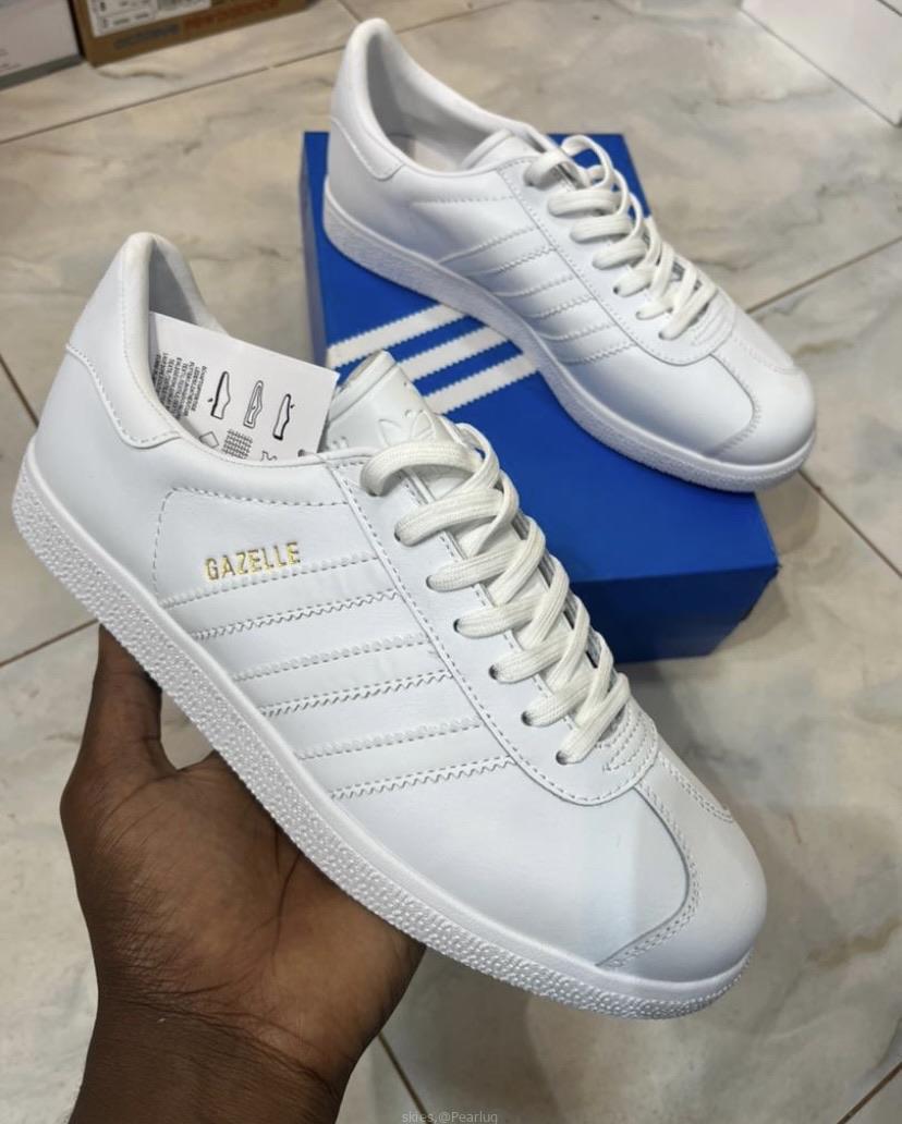 Sneaker