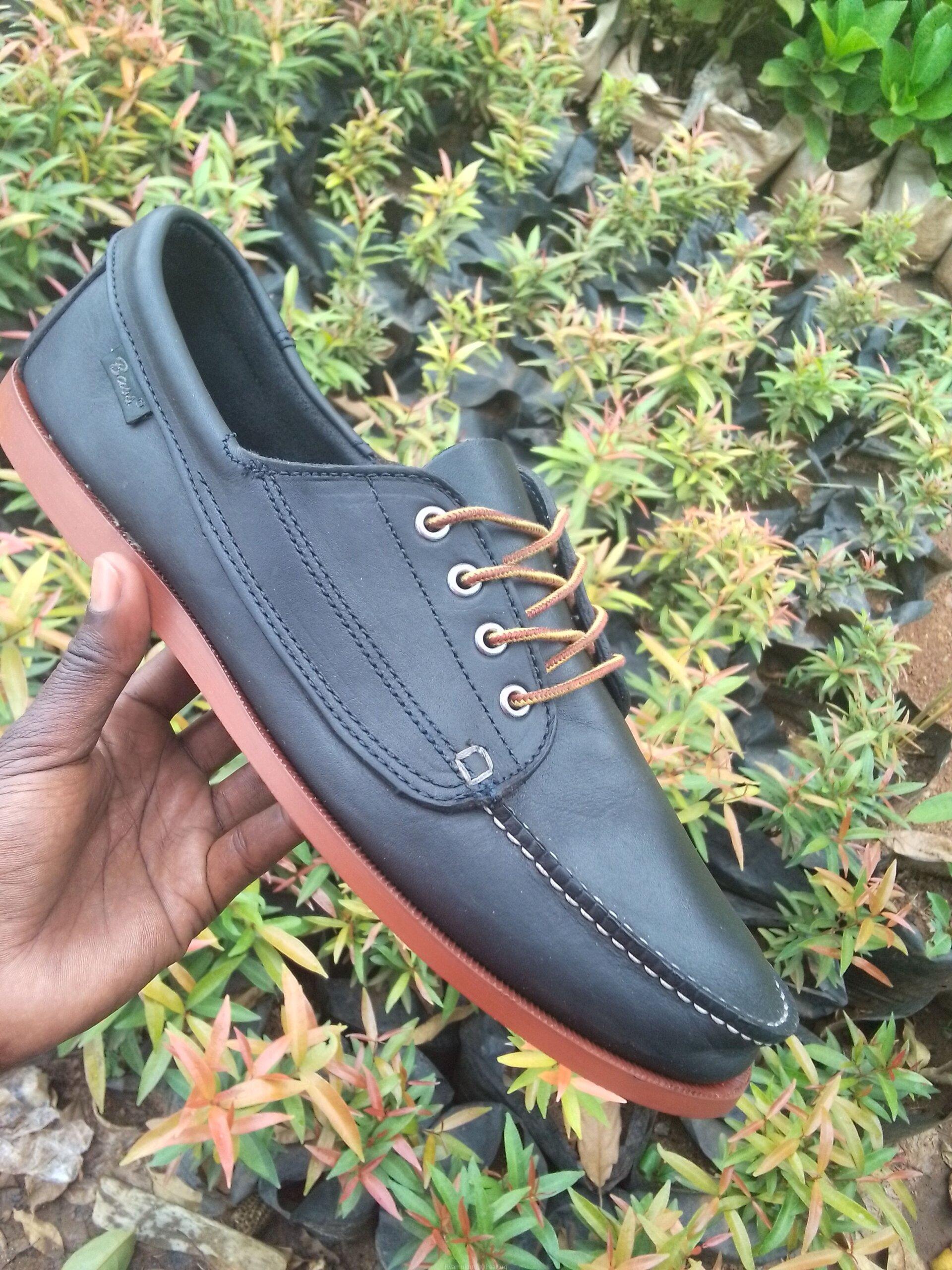 Shoe
