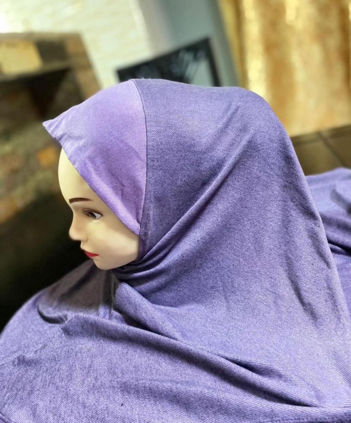 Mini hijabs